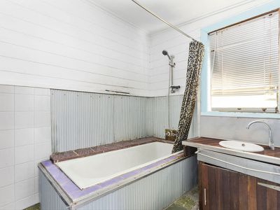 2 Crocus Street, Inala