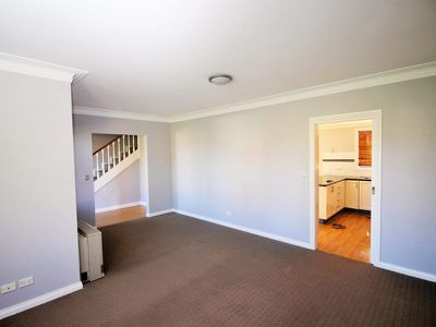 1 / 28 Dees Close, Bathurst