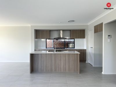 11 Cloud Street, Austral