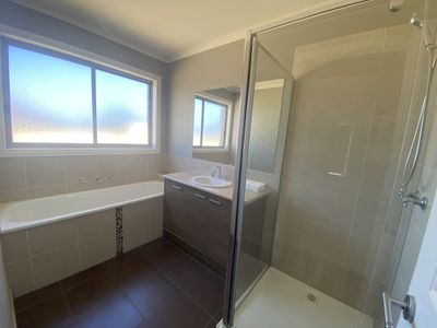 37 Wentworth Avenue, Wyndham Vale