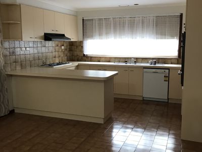 1 / 65 Carinish Road, Clayton