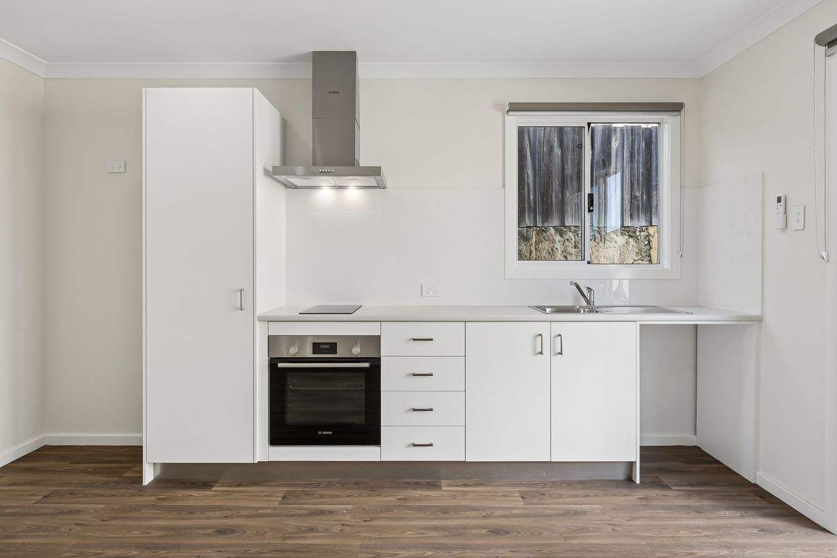 Rear Granny Flat, 33 Attwood Place, Clarkson