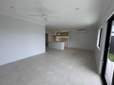 51 Moreton Parade, Morayfield