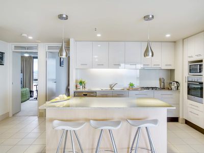 239 / 105 Scarborough Street, Southport