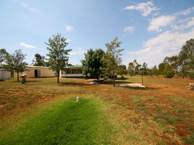 25 CARLYON AVENUE, Gunnedah