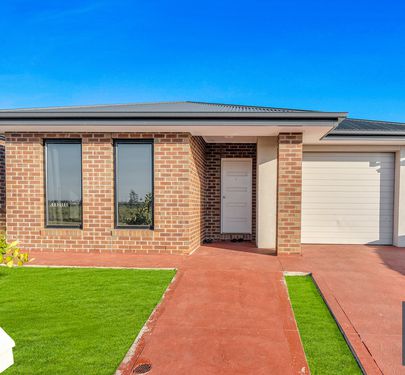 33 Otago Grove, Werribee