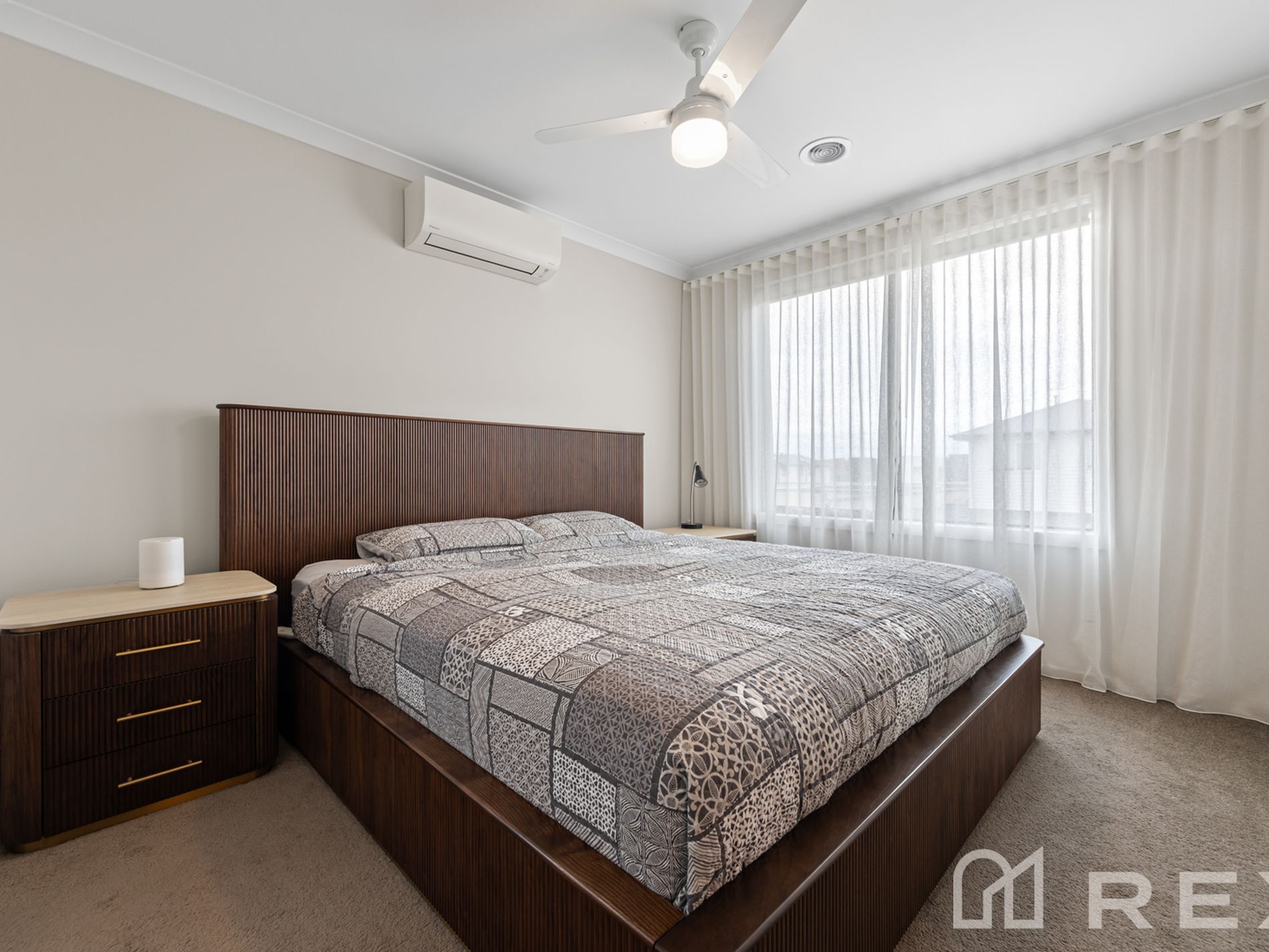 27 Flaxlilly Crescent, Officer