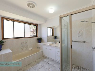 23 Lorikeet Ave, Woodgate
