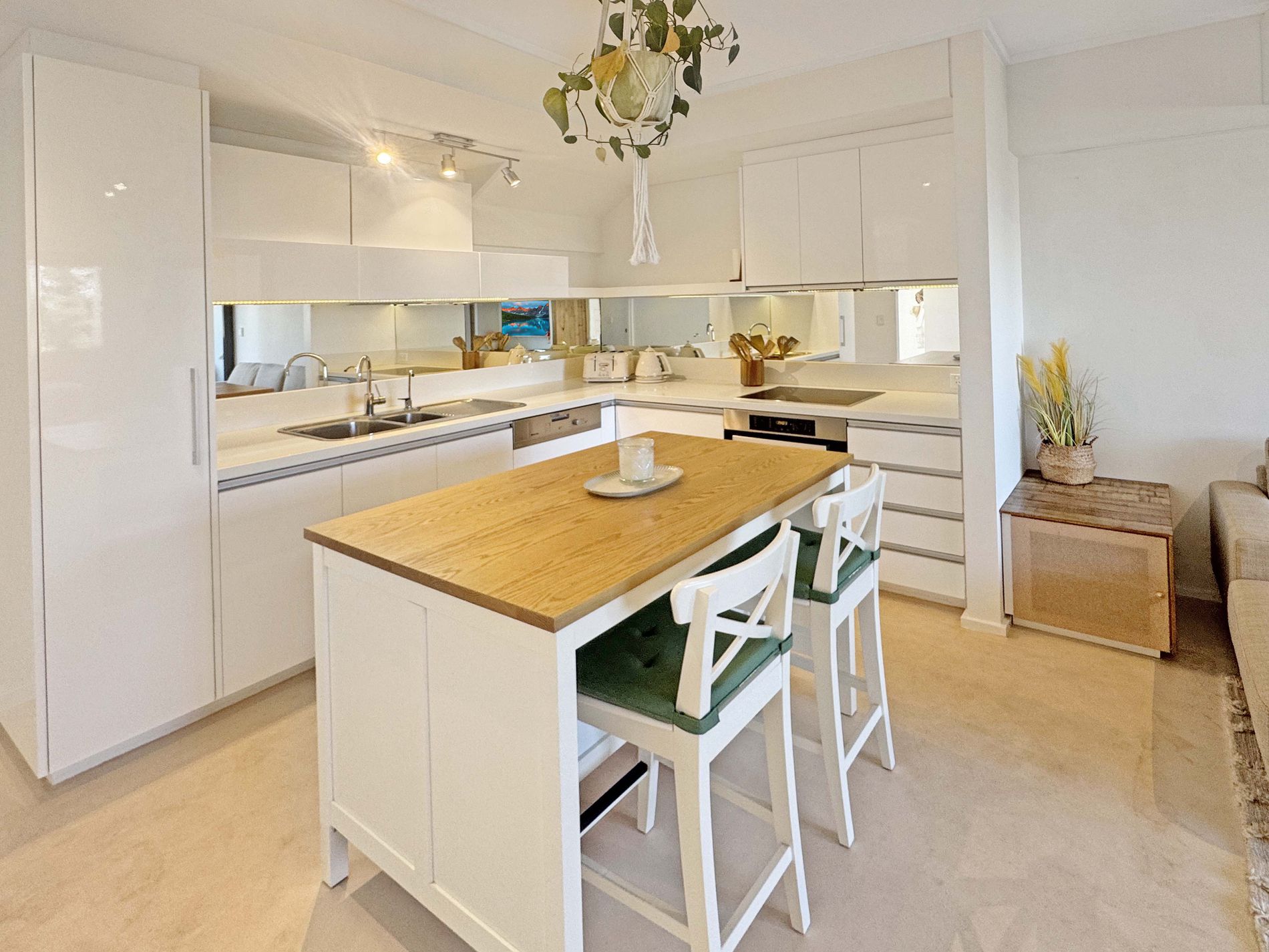 94 / 59 Breaksea Drive, North Coogee