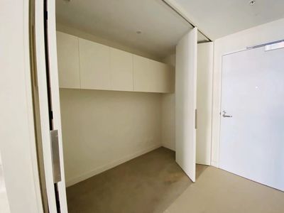 504 / 2 Discovery Point Place, Wolli Creek