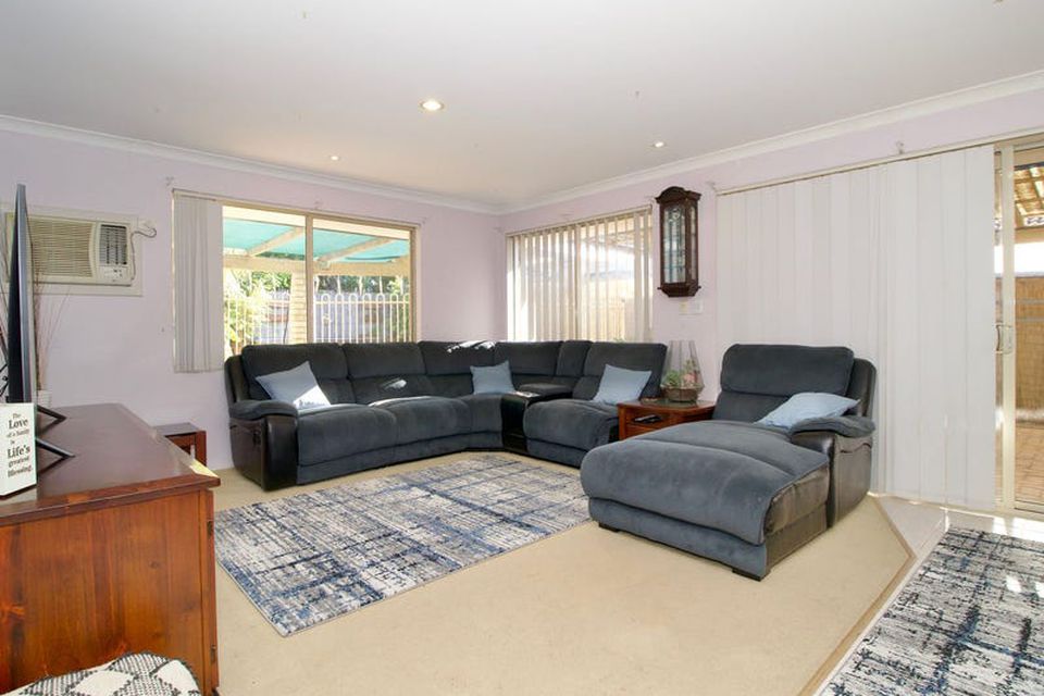28 Round Hill Drive , Port Kennedy