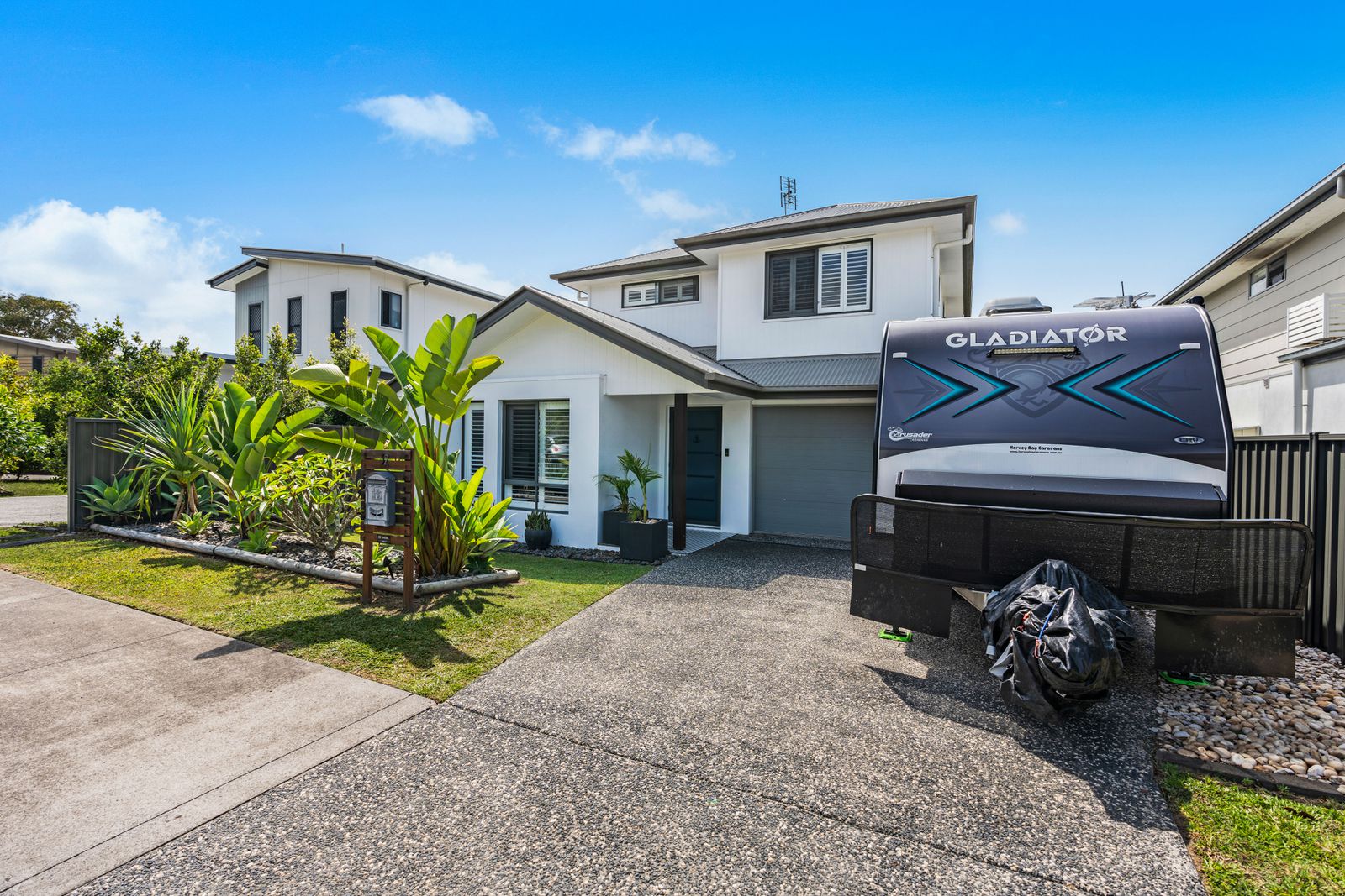 Photo 2 of 17, 32 Godwit Place, Peregian Springs