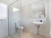 45 Bundall Rd, Surfers Paradise