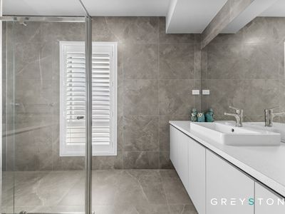 48 Gilfillan Circuit, Thornhill Park