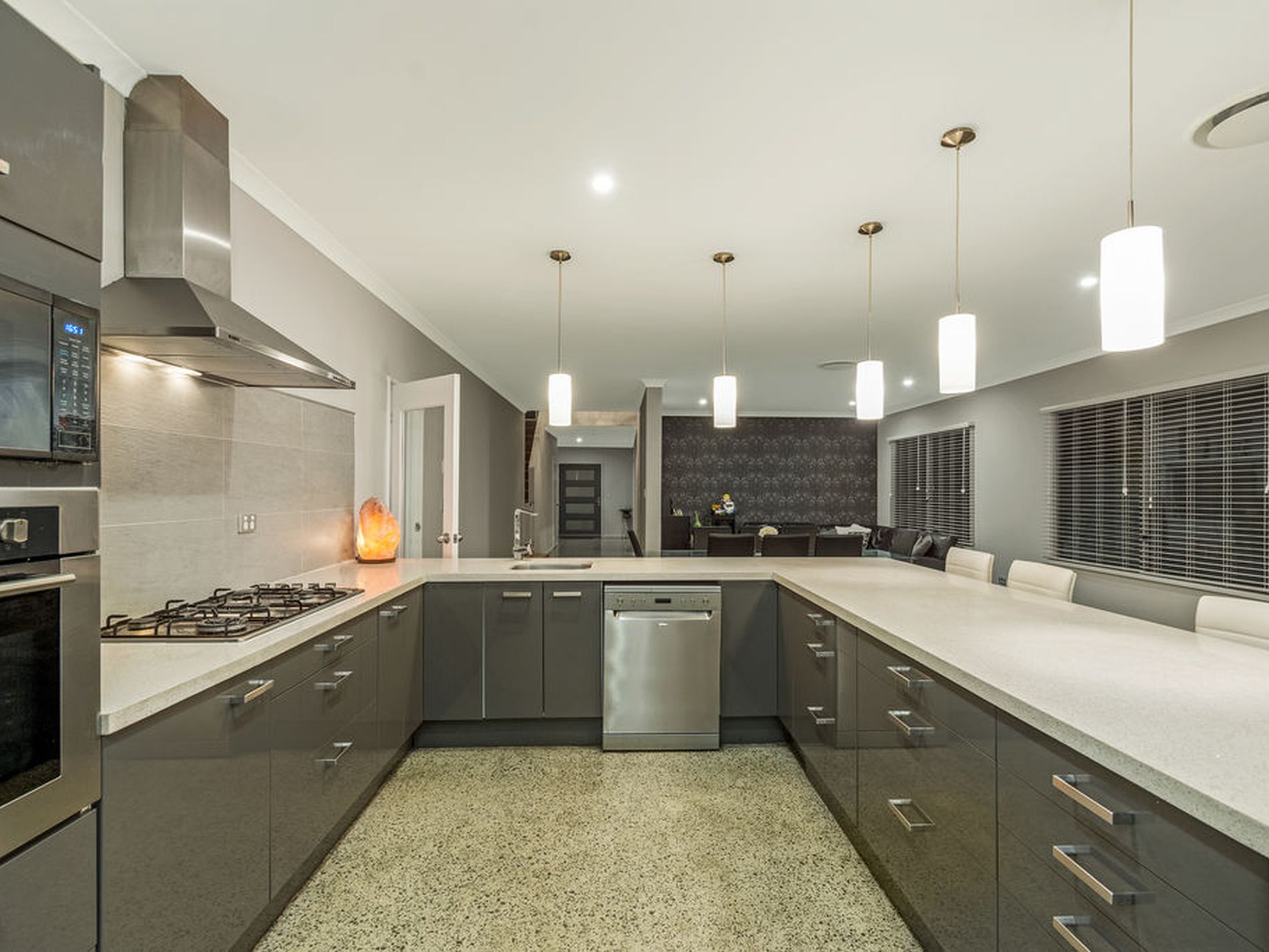 16 Tinsel Street, Yanchep