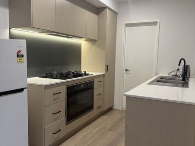 102 Leeward Avenue, Eglinton