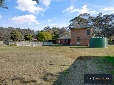 17 Mistletoe Lane, Glenrowan