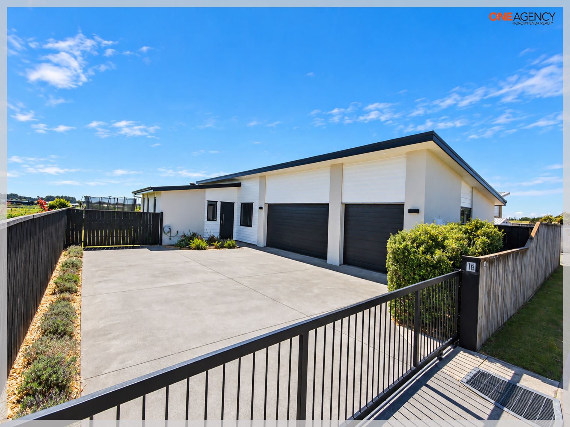 16 Story Street, Foxton Beach