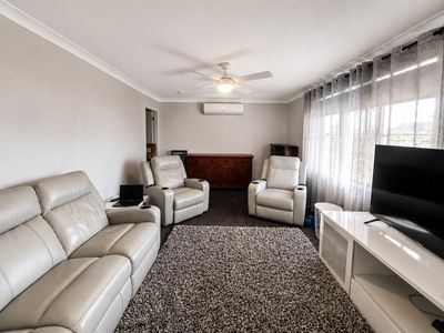 2 Royal Close, Forster
