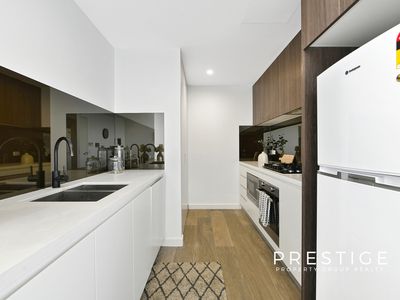 701 / 27 Church Avenue, Mascot