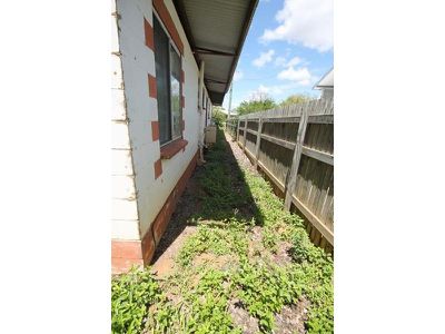 9 MARSLAND ROAD, Queenton