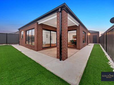 32 Peninsula Crescent, Craigieburn