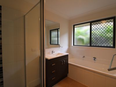 20 Forest Oak Court, Chuwar