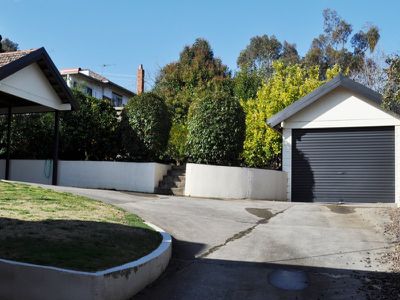 616 Lindsay Avenue, Albury