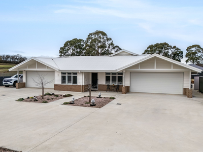 7 William St, Westbury