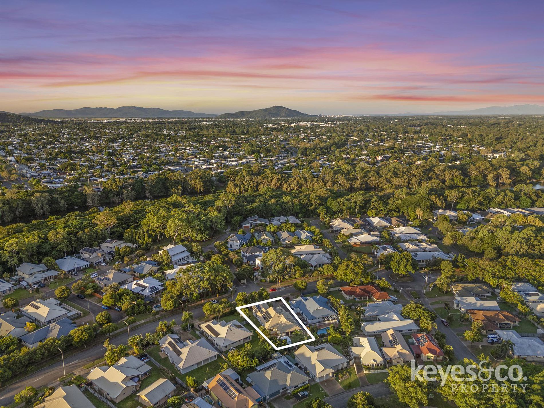 214 Riverside Boulevard, Douglas