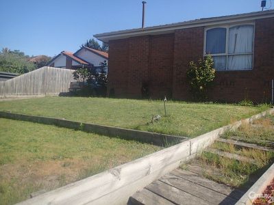 33 Warana Drive, Hampton Park