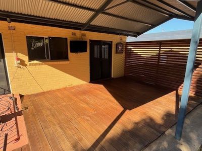 64 Warrawong Street, Kooringal