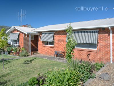 11 BANOOL ROAD, Tallangatta