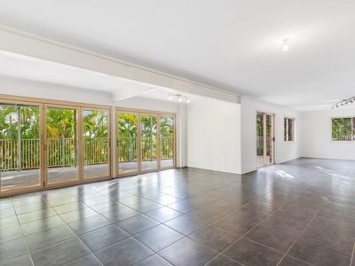 18 Kabang Court, Tanah Merah