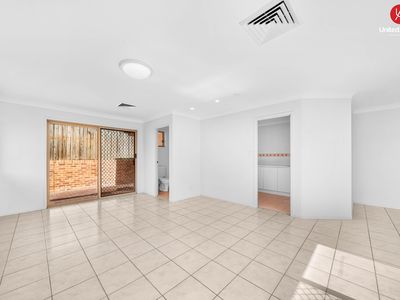 85 EDINBURGH CIRCUIT, Cecil Hills