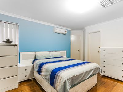 60 Whitfeld Terrace, Winthrop