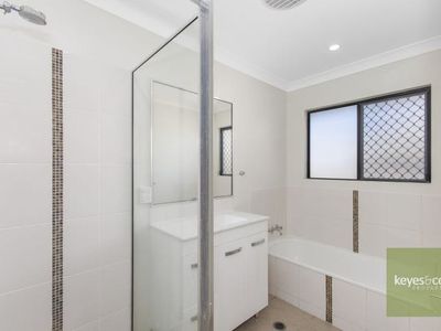 11 Rowley Place, Burdell