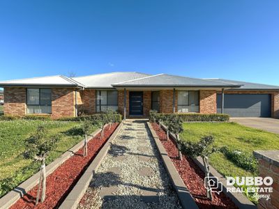 11 Dunheved Circle, Dubbo