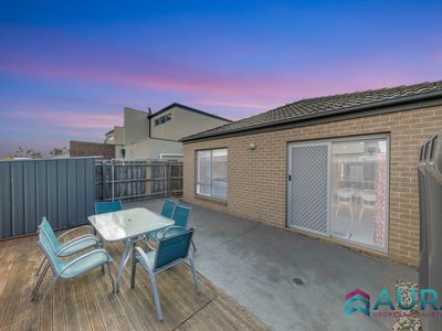 2 / 47 Hope Way, Tarneit