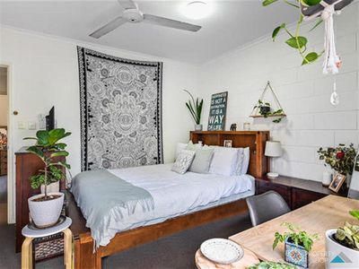 16 / 457 Severin Street, Manunda