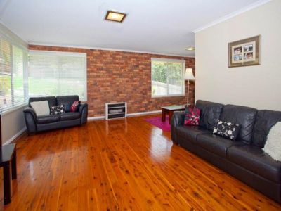 13 Chislehurst  Ave, Figtree
