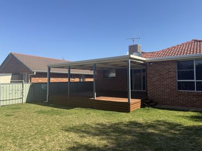 7 Cobden Place, Parkes