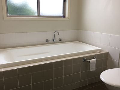 3 Lakewood Boulevard, Flinders