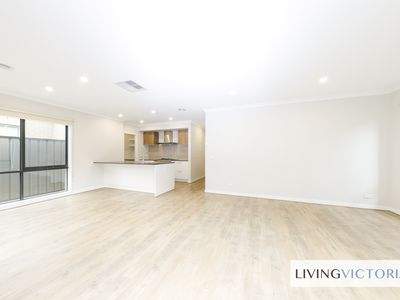 12 Bowenia Avenue, Craigieburn