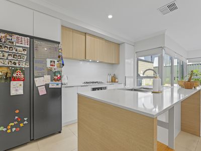 19 Nirvana Way, Willetton