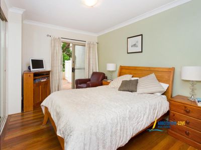 4 / 3 Blackwall Point Road, Abbotsford