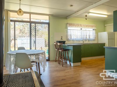 13 Deloraine Road, Emmaville
