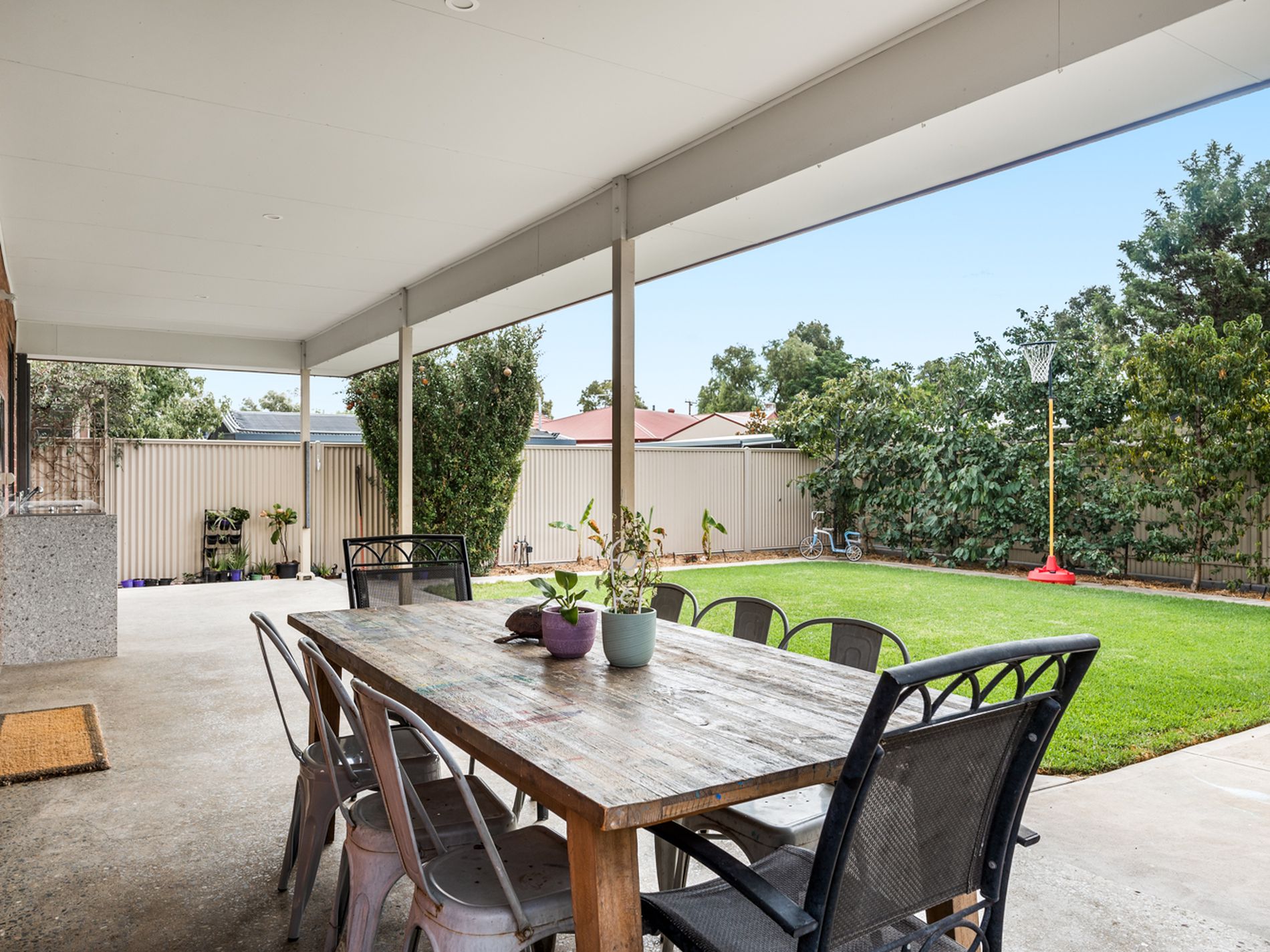 17 Maude Street, Glandore