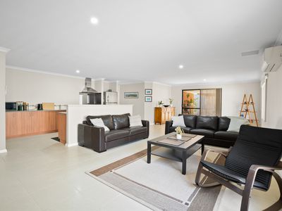 16 Aldersyde Meander, Baldivis