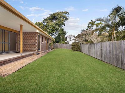 6 McNab Avenue, Tewantin